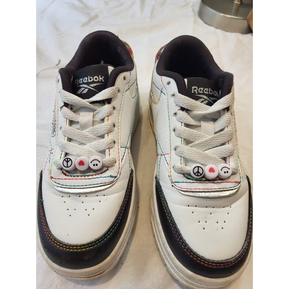 Reebok Big Girls Size 12 Sneakers, White, Very Good Condition
